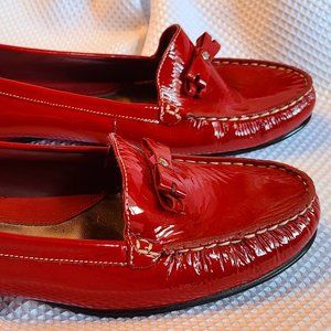 Natrulizer red patent leather loafer size 10, never worn